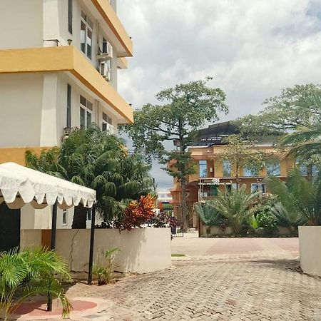 Shamool Hotel Dar es Salaam Esterno foto