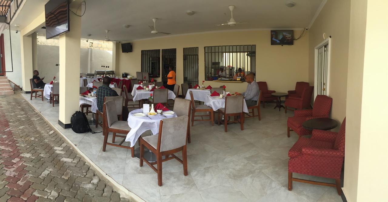 Shamool Hotel Dar es Salaam Esterno foto